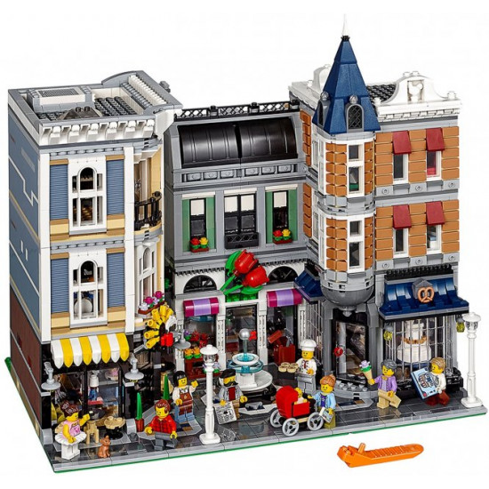 Конструктор LEGO Creator Expert Городская площадь 4002 детали (10255) Конструктор LEGO Creator Expert Городская площадь 4002 детали (10255)