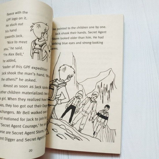 Детская книга на английском Secret Agent Jack Stalwart. Nepal - E.S. Hunt Б/У Детская книга на английском Secret Agent Jack Stalwart. Nepal - E.S. Hunt Б/У