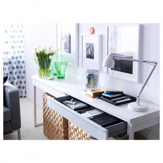 Письмовий стіл IKEA BESTA BURS 120х40 см білий (702.453.39) Письмовий стіл IKEA BESTA BURS 120х40 см білий (702.453.39)