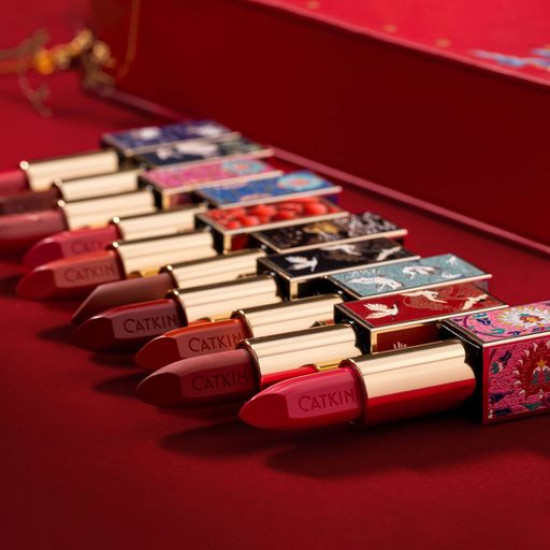 Матовая помада для губ Catkin Rouge Matte Lipstick CP133, 3.6 г
Матовая помада для губ Catkin Rouge Matte Lipstick CP133, 3.6 г