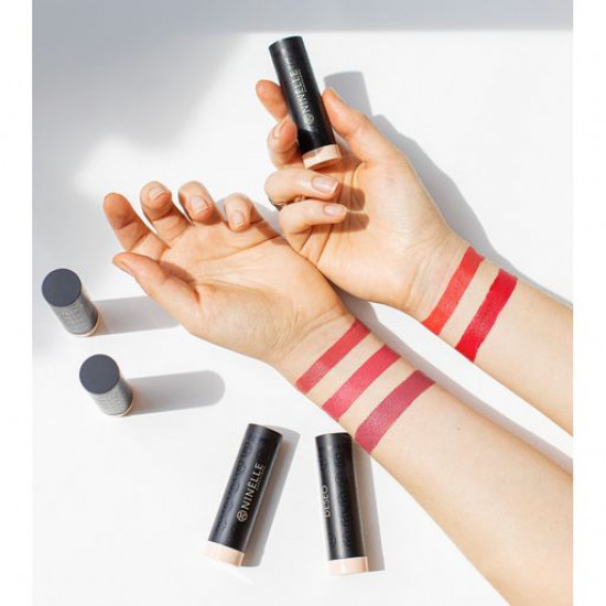 Матовая помада для губ Ninelle Deseo Glossy Matte Lipstick 402, 4.4 г
Матовая помада для губ Ninelle Deseo Glossy Matte Lipstick 402, 4.4 г