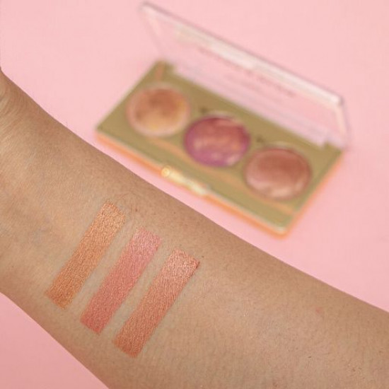 Палетка для макияжа лица Revolution Pro Blush & Glow Face Palette Cranberry Glow, 2.8 г
Палетка для макияжа лица Revolution Pro Blush & Glow Face Palette Cranberry Glow, 2.8 г