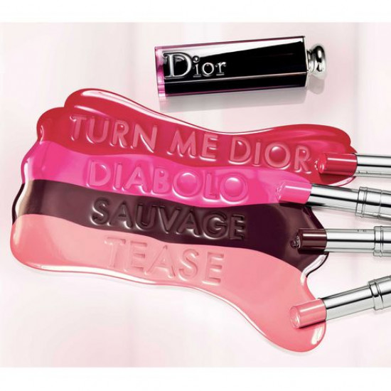Помада-лак для губ Christian Dior Addict Lacquer Stick 857 Hollywod Red, 3.2 г
Помада-лак для губ Christian Dior Addict Lacquer Stick 857 Hollywod Red, 3.2 г