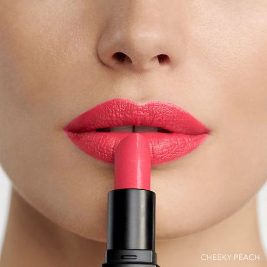 Помада для губ Bobbi Brown Luxe Matte Lip Color Cheeky Peach, 3.8 г
Помада для губ Bobbi Brown Luxe Matte Lip Color Cheeky Peach, 3.8 г